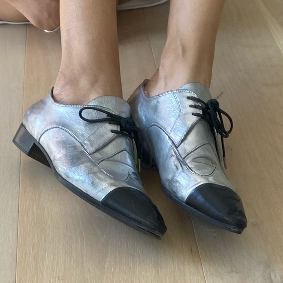 CHANEL 🖤🖤🖤 Oxfords - Picture 2 of 14